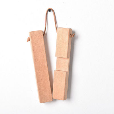 Legno di colore piatto, faggio, noce, croce, forma X, tappeto verniciato per posate, sottocoperta per utensili da cucina