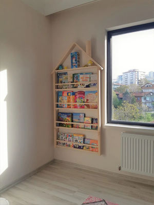 202406 Libreria per bambini Parete in legno Montessori Legno massello Rack per pareti per bambini Dimensioni personalizzate