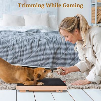 Pad di raschiatura per cani in legno verniciato con coperchio rimovibile e scatola per tagliare le unghie