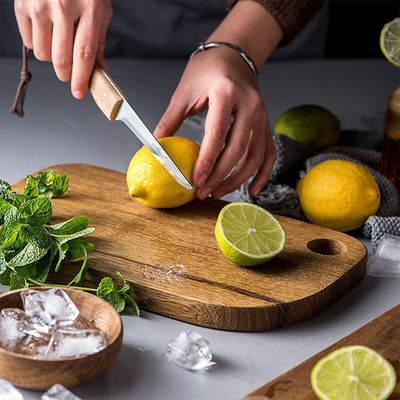 Tavola di pane di legno di noce nera per frutta e porzione 40x23cm