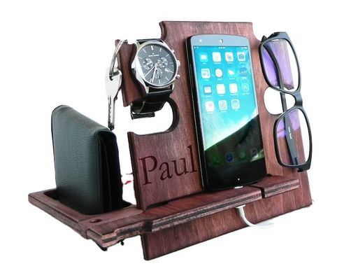 Logo personalizzato Acceptabile supporto in legno per telefono Portafoglio chiave regalo Uomini Docking Station