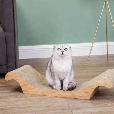 Giocattole per animali domestici personalizzate con grattacapo ondulato per gatti