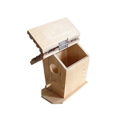 Casa per uccelli in legno fatta a mano per la decorazione del giardino Tipo di articolo Altro colorato