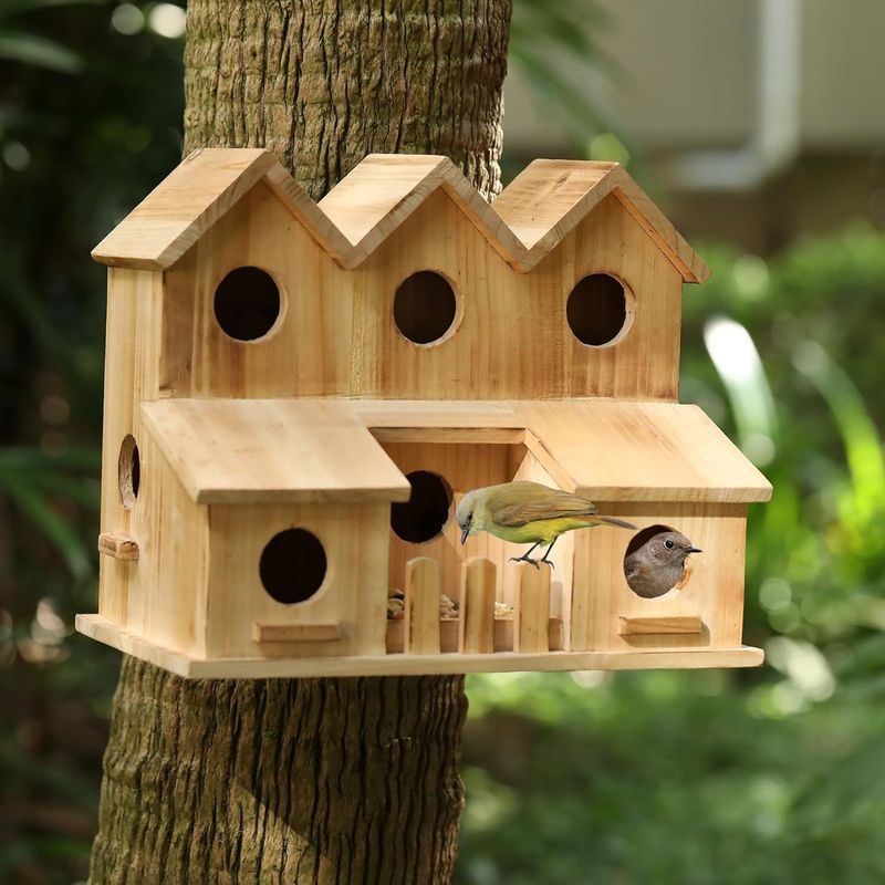Casa per uccelli in legno fatta a mano con 8 fori Capo scorrevole stile Infine colore legno di betulla