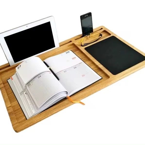 Scaffale portatile per computer in legno Stand di quercia non pieghevole con mouse pad e postazione di lavoro