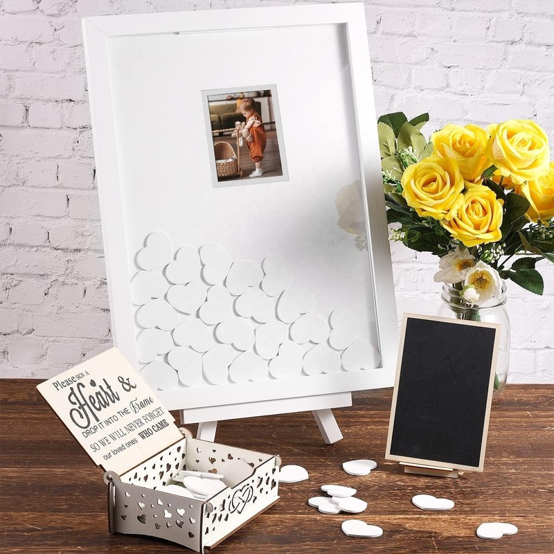 Incastri per feste di nozze con decorazioni in legno bruciato in campagna in stile europeo