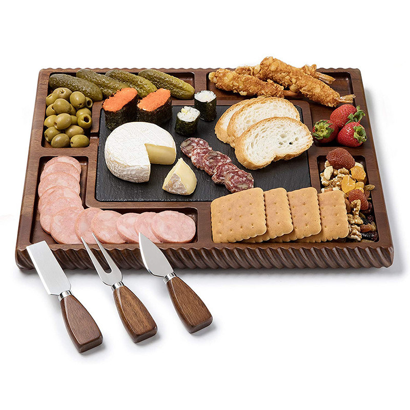 Servite il vostro formaggio con stile con il nostro set di posate in lamiera e acciaio inossidabile a doppio lato